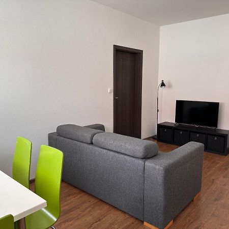 Apartman Ab Kryte Parkovani Zdarma Ceske Budejovice Eksteriør billede